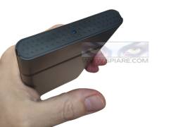 powerbank-telecamera-registratore-in-mano