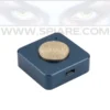 localizzatore gps portatile con moneta per paragone evidenziando le piccole dimensioni del dispositivo di localizzazione satellitare